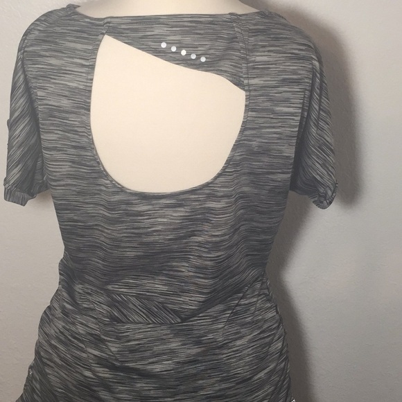 Reebok gym Shirt Large - Picture 7 of 7